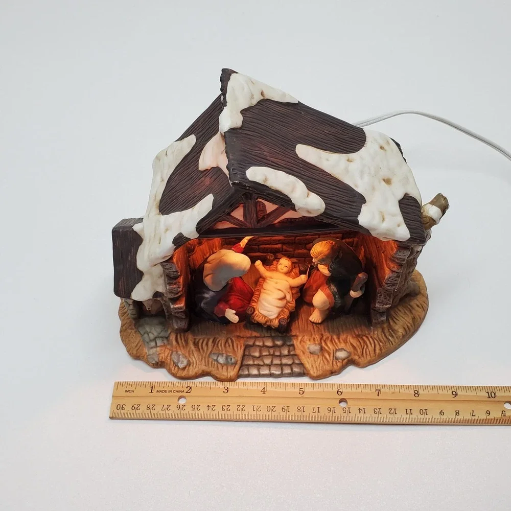 Vintage Lighted Ceramic Nativity Scene Manger Stable Christmas Decor Glows